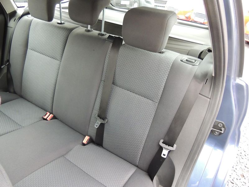 Ford Focus (2006) 1,6TDCi,80kw,Combi,klima - fotka 26 z 30