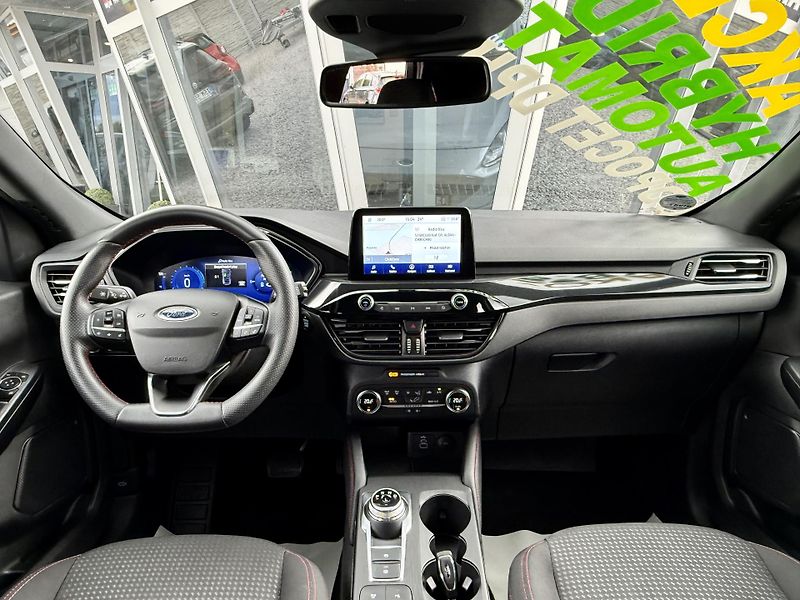 Ford Kuga 2,5 Duratec ST-Line Automat  - fotka 25 z 37
