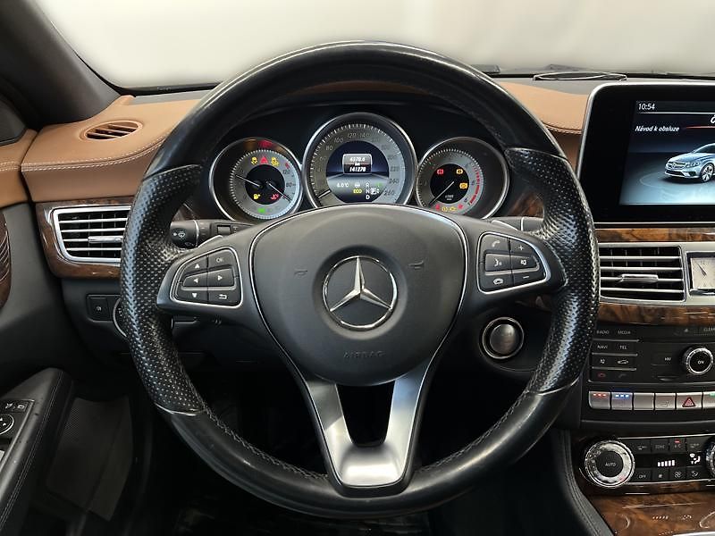 Mercedes-Benz CLS 250 d 4MATIC Shooting Brake - fotka 11 z 24