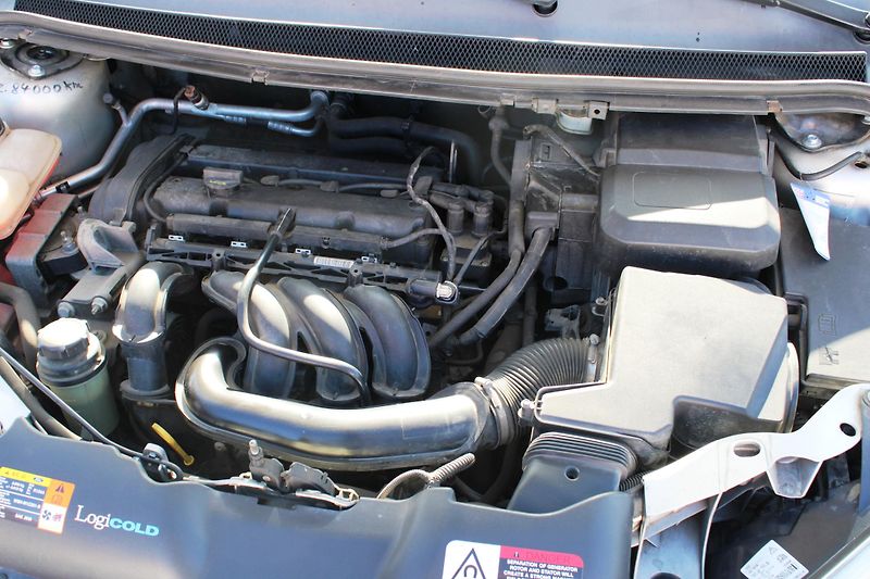 Ford Focus (2007) 1,6i KLIMA EL.OKNA TEMPOMAT  - fotka 20 z 20