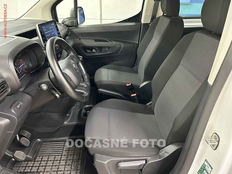 Toyota ProAce City Verso (2023) 1.5D-4D MAXi, 1.maj,ČR - fotka 3 z 3