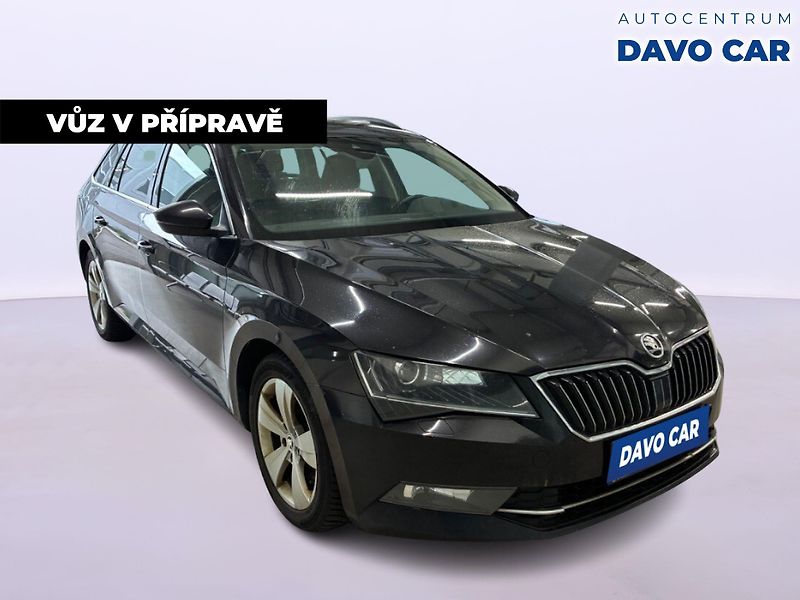 Škoda Superb 2,0 TDI 140kW Style DSG - fotka 2 z 12