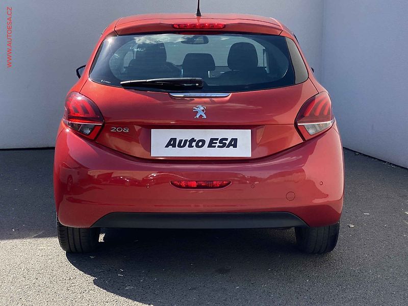 Peugeot 208 (2019) 1.2PT, Signature, AC, park - fotka 5 z 18