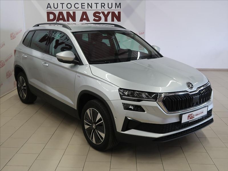 Škoda Karoq 2,0 TDI DSG Tour 1.majitel - fotka 3 z 42