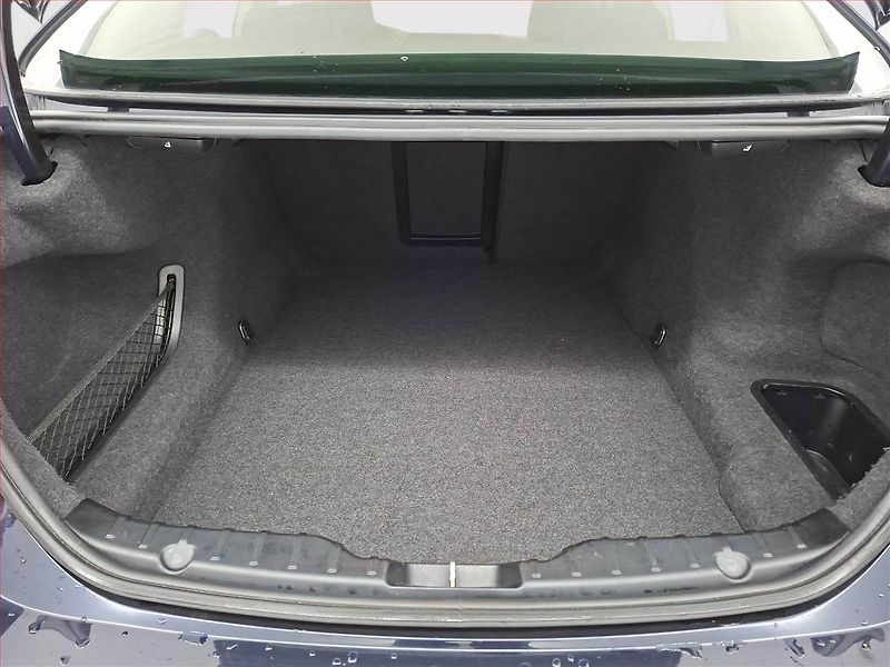 BMW Řada 5 (2015) 520d xDrive, 4X4, Automat - fotka 14 z 34
