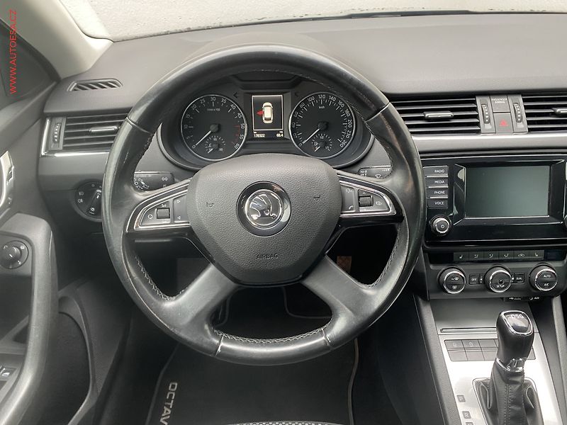 Škoda Octavia (2014) 2.0 TDi, Ambiente, DSG - fotka 11 z 18