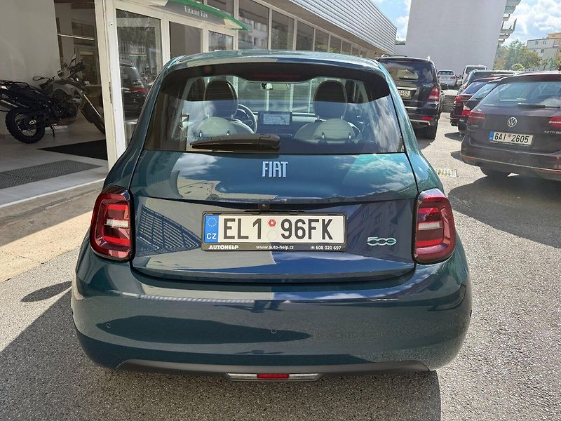 Fiat 500e (2022) La Prima by Bocelli 118 HP - fotka 6 z 27