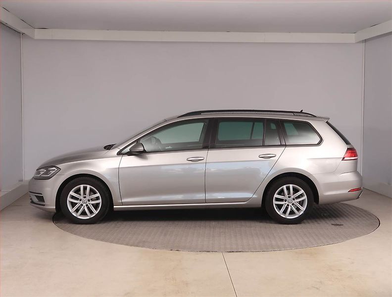 Volkswagen Golf (2017) Highline 2.0 TDI, Automat - fotka 3 z 16