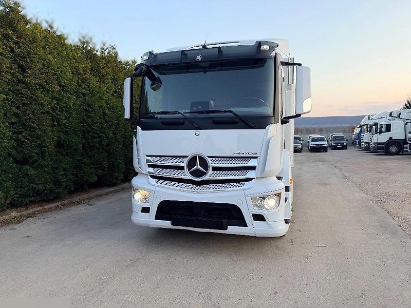 Mercedes-Benz (2016) Antos 1830 chlaďák EURO 6 - fotka 5 z 21