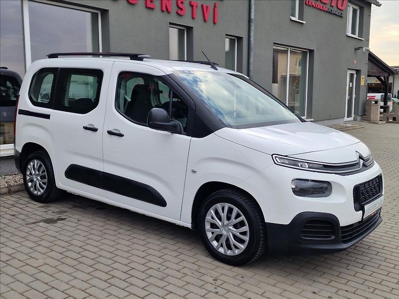 Citroën Berlingo 1.2i 81kW S&S Live Multispace - fotka 2 z 48