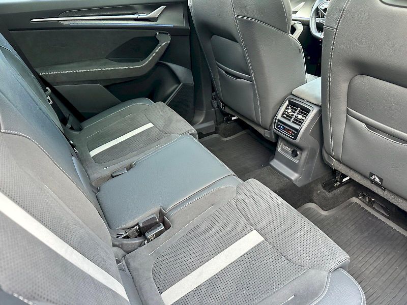 Škoda Kodiaq (2025) 2.0 TDI 142 kW Sportline 4x4 D - fotka 24 z 30