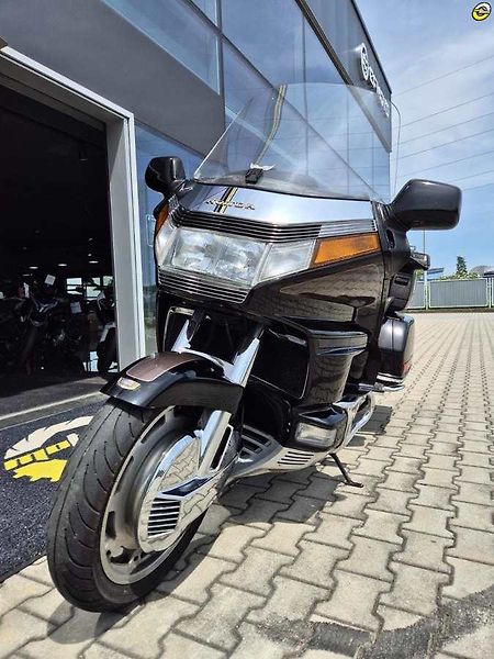 Honda GL 1500 Gold Wing SE (1993) - fotka 10 z 24