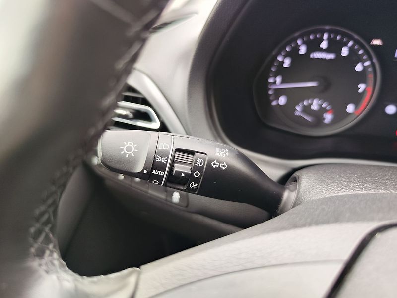 Hyundai i30 1.5 T-GDI/117kW Smart Navi - fotka 28 z 34