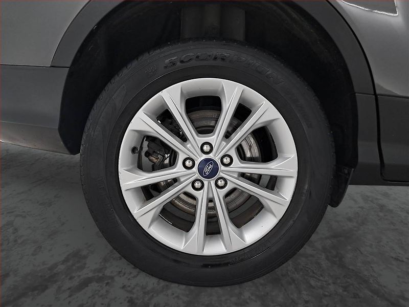 Ford Kuga (2019) 2.0 TDCi, 4X4, ČR,1.maj, Kůže - fotka 15 z 18