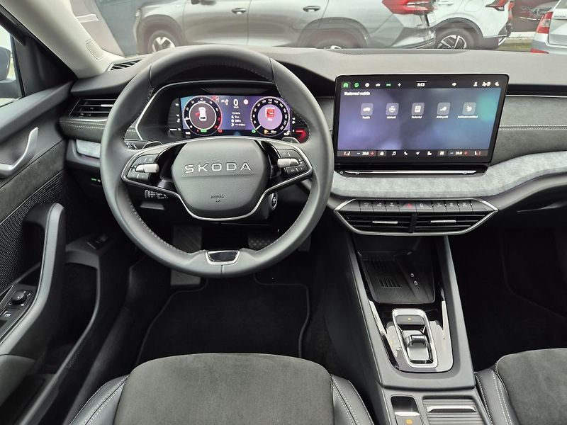 Škoda Octavia 130 let Premium 1.5 TSI 110 kW - fotka 25 z 39