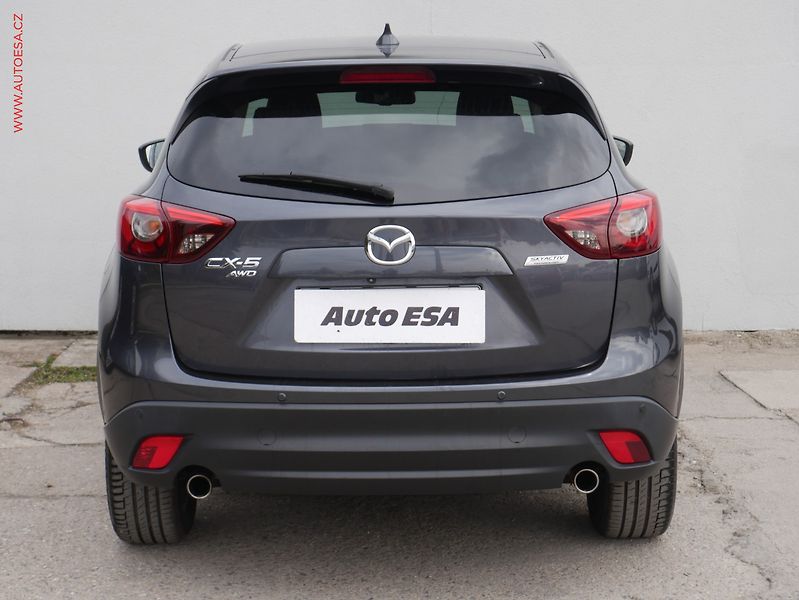 Mazda CX-5 (2016) 2.0i AWD, ČR, +ALU, zmk. - fotka 5 z 19