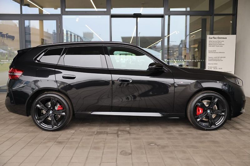 BMW X3 M50 xDrive - fotka 4 z 17