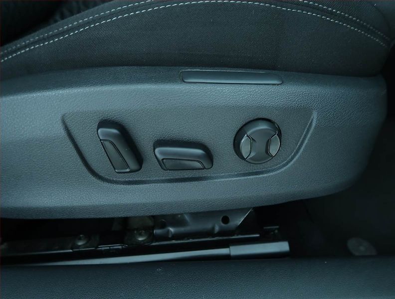 Škoda Superb (2017) Style 2.0 TDI, Automat - fotka 17 z 22