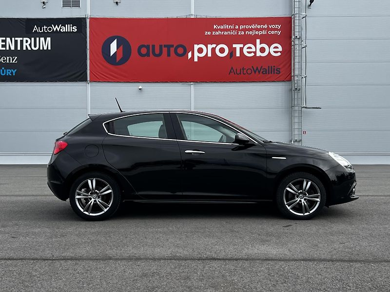 Alfa Romeo Giulietta 1.4T Aut. MultiAir 125kW Super - fotka 3 z 20