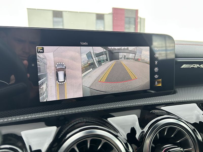 Mercedes-Benz CLA 45 S AMG 4MATIC+ Shooting Brak - fotka 21 z 32