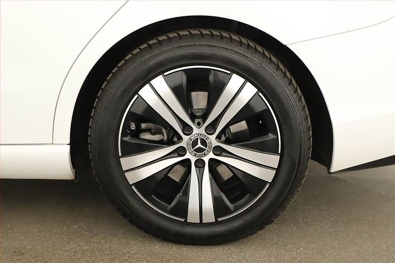 Mercedes-Benz Třídy C (2021) C 200 - fotka 12 z 21