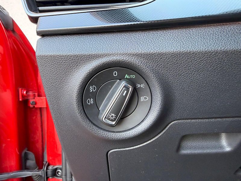 Škoda Kamiq (2021) 1.0 TSi - 81 kW, Style, A7F - fotka 24 z 32