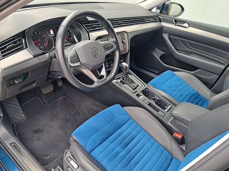 Volkswagen Passat Variant (2022) ELEGANCE 1.5 TSI / 110 kW EVO - fotka 21 z 31