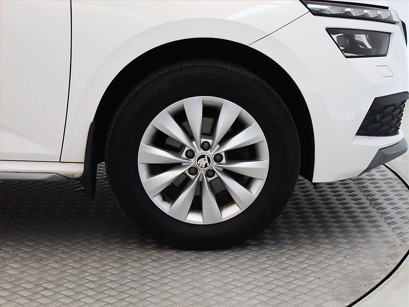 Škoda Kamiq (2021) Style 1.5 TSI - fotka 12 z 16