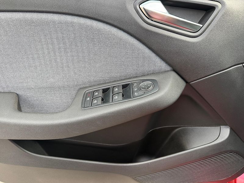 Renault Clio 1,0 ECO-G 100 Techno - fotka 14 z 24
