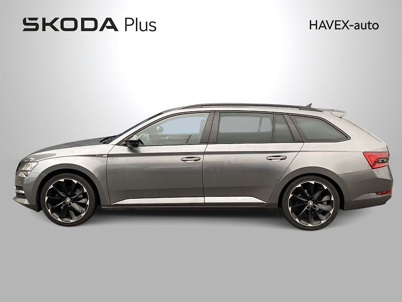 Škoda Superb (2023) Combi 2.0 TDI DSG Sportline - fotka 3 z 33