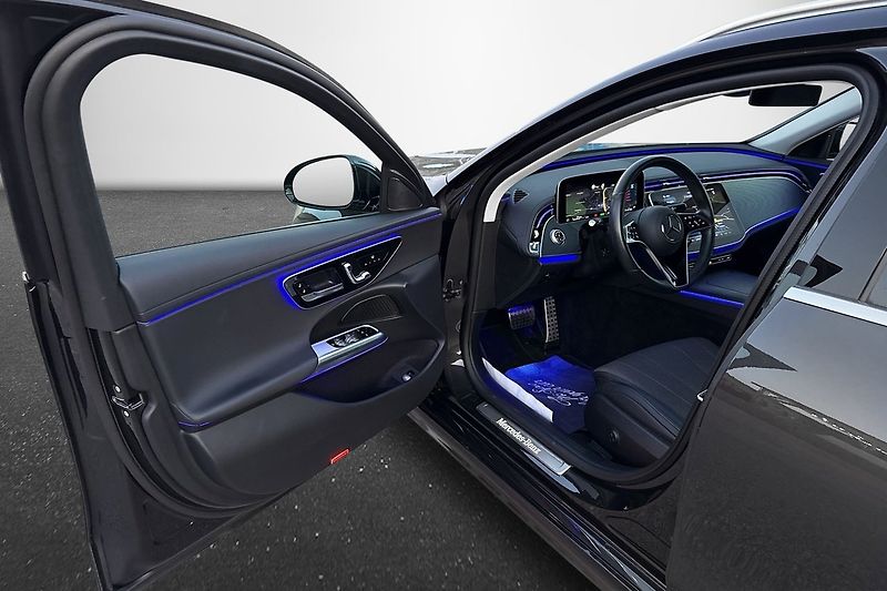 Mercedes-Benz Třídy E 300de 4M Avantgarde 360 Taž - fotka 9 z 24