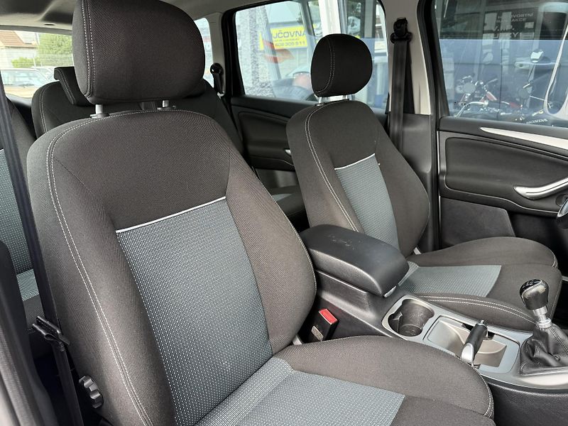 Ford S-MAX 1,6 SCTi AKCE ! - fotka 18 z 27