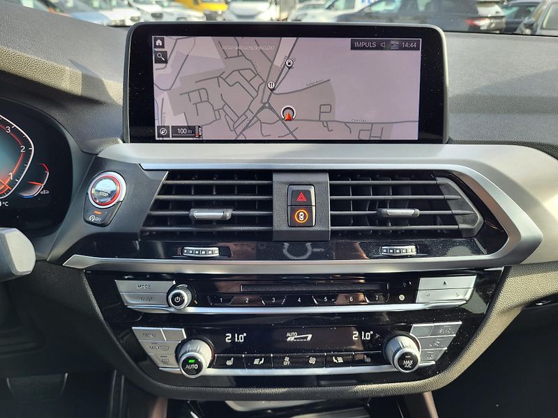 BMW X4 xDrive 30d 195kW M SPORT *ČR - fotka 13 z 48