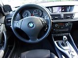 BMW X1 (2015) xDRIVE18d 105kW 1.MAJITELKA ČR - náhled 13