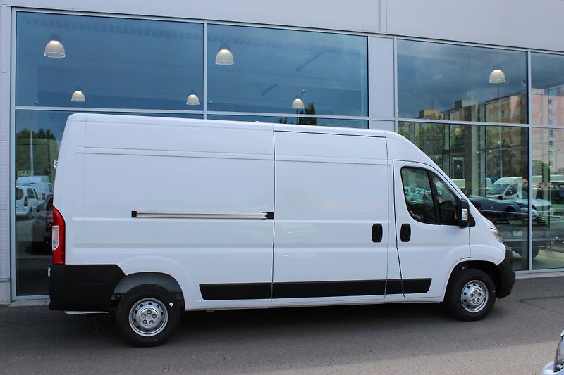 Opel Movano (2026) Van 3500 L3H2 2.2 CDTi 140k - fotka 3 z 15