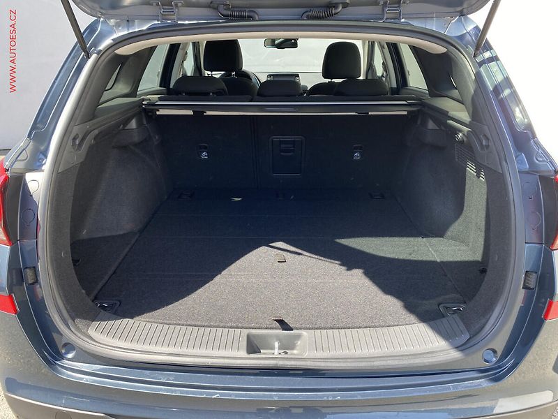Hyundai i30 (2023) 1.5 T-GDi, ČR, Smart, kamera - fotka 7 z 18