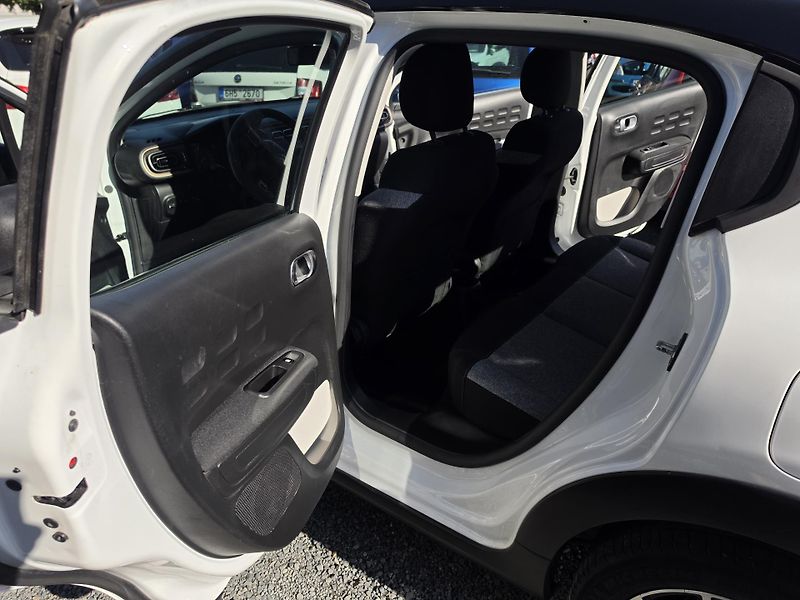 Citroën C3 1.2  - fotka 8 z 16