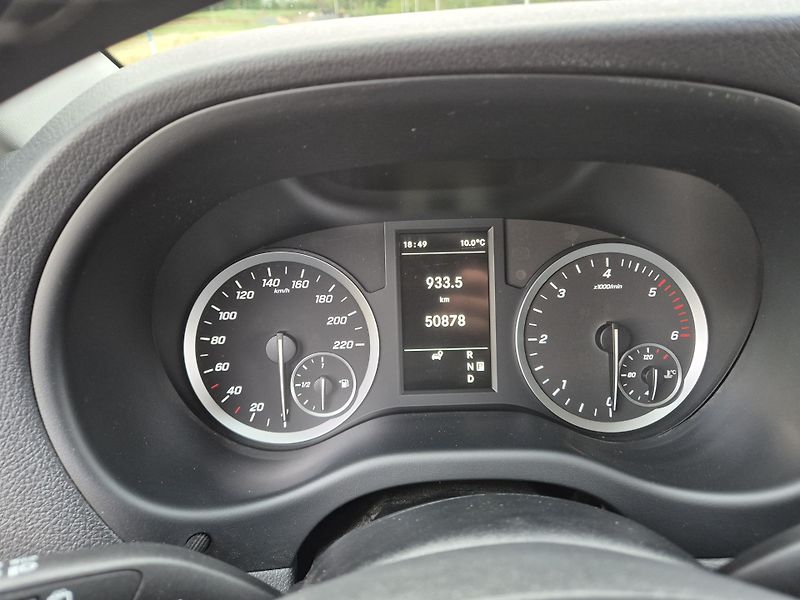 Mercedes-Benz Vito (2021) Sport edition 4x4 - fotka 17 z 18