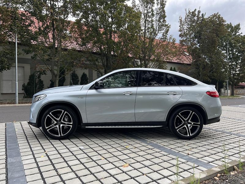 Mercedes-Benz GLE 43 AMG COUPE 287 kW - fotka 4 z 27