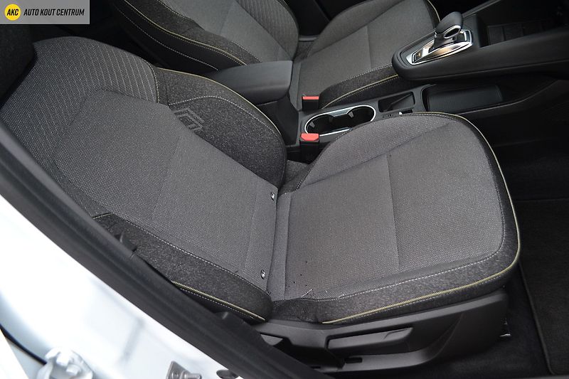 Renault Captur techno E-Tech full hybrid 145 - fotka 13 z 58
