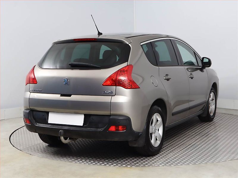 Peugeot 3008 (2010) 1.6 HDi, Tempomat - fotka 5 z 12