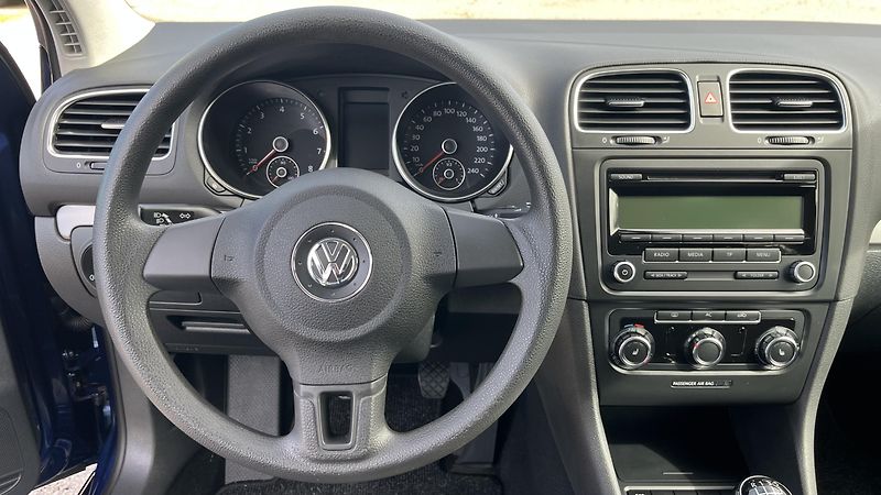 Volkswagen Golf (2009) 1.6MPi 75kw 1.Majitel Klima - fotka 12 z 21