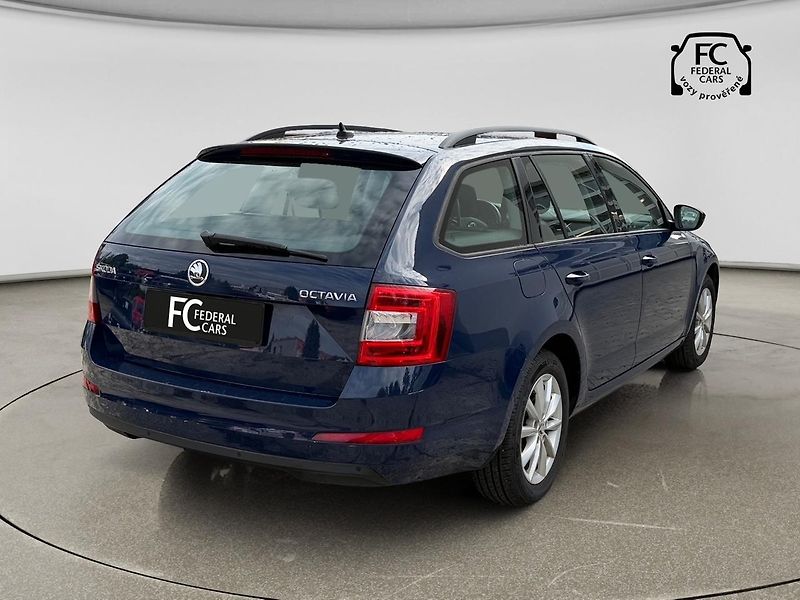 Škoda Octavia 2.0 TDI CR DPF Elegance Combi - fotka 5 z 28