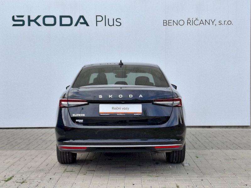 Škoda Superb (2025) L&K DSG 2,0TSi 150kW - fotka 13 z 35