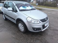 Suzuki SX4 4X4,KRÁSNÝ,95KM,1MAJ74L,VÝBAVA - fotografie inzerátu