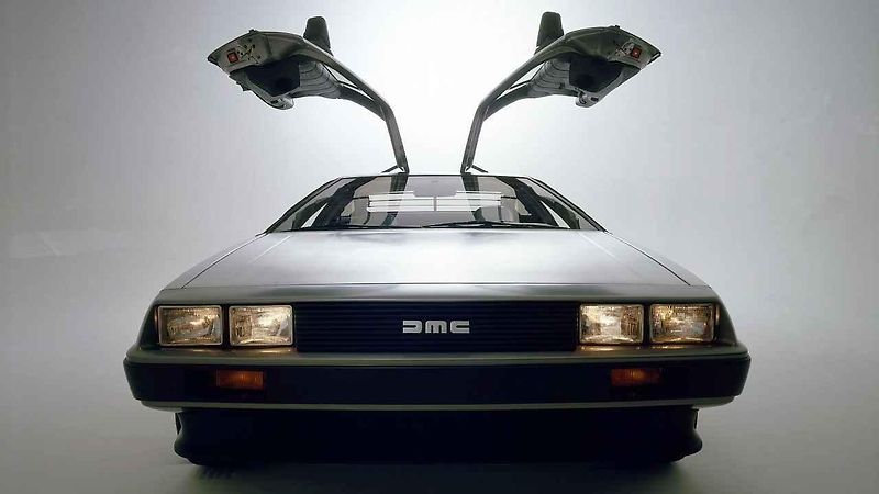 DeLorean DMC-12.