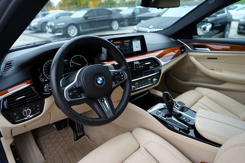 BMW Řada 5 540d xDrive Mpaket/320PS/ČR - fotka 25 z 50
