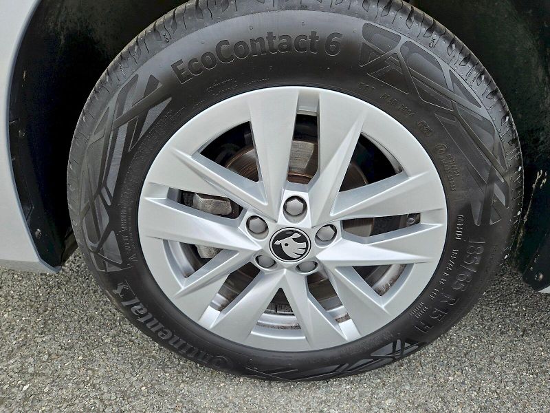 Škoda Fabia (2025) TOP SELECTION TSI 70/1.0 M5F - fotka 27 z 27
