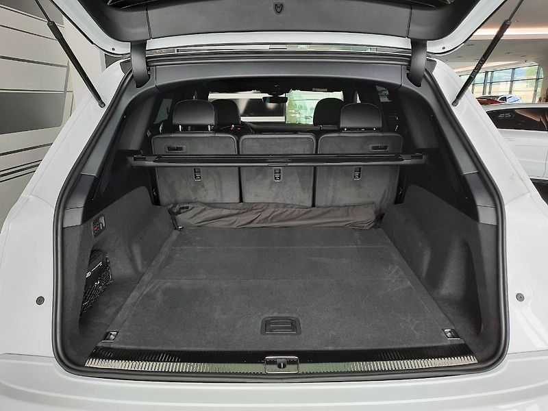 Audi Q7 (2026) 50 TDI quattro (210kW/286k) Ti - fotka 26 z 29