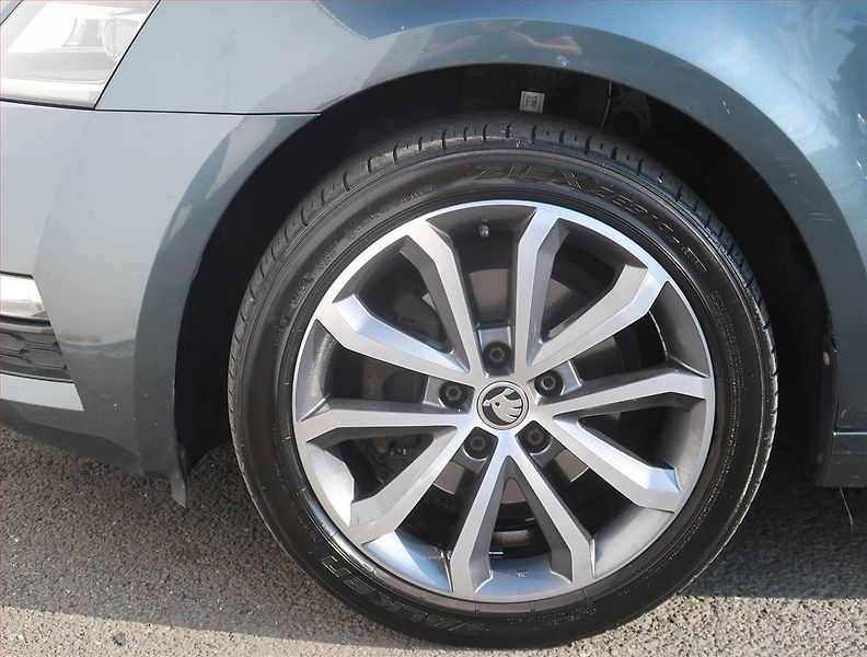 Škoda Octavia (2019) Style 2.0 TDI, Serv.kniha - fotka 15 z 22